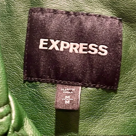 ☘️NWOT Express Women's Kelly Green Moto Faux Leather Jacket - Picture 3 of 4